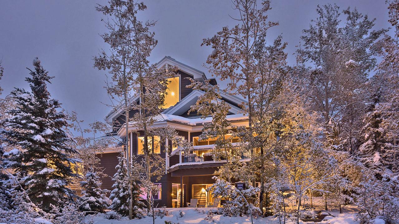 Time Flys Lodge