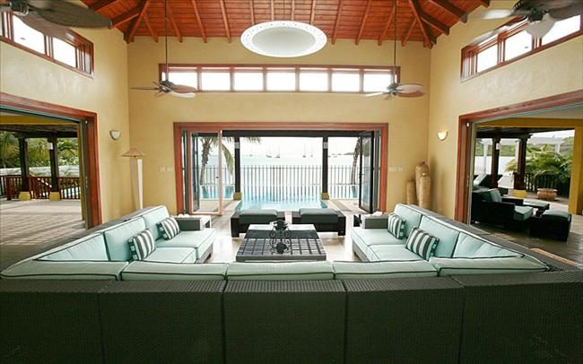 Tropical Breeze photo 2