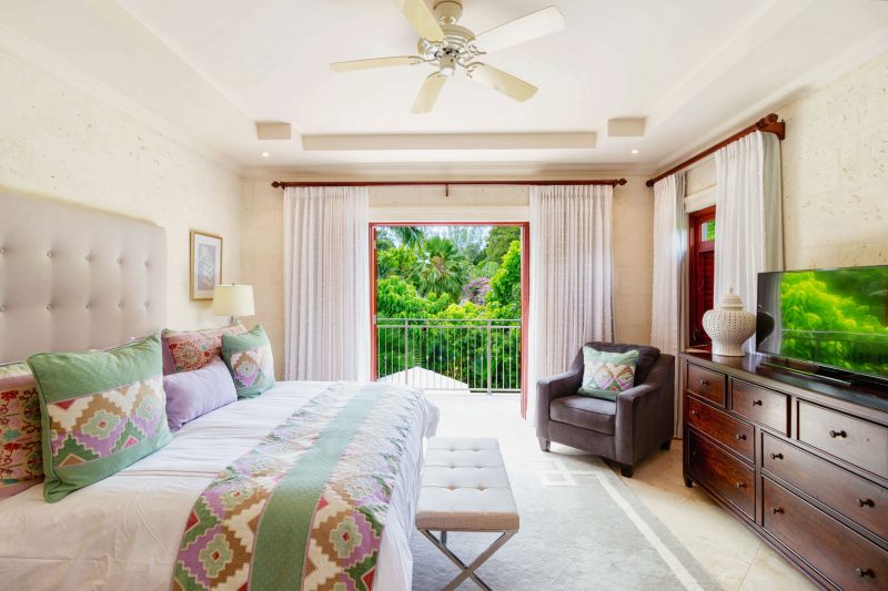 No. 10 Claridges photo 7