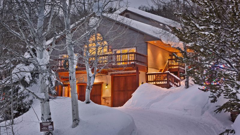 Creekside Chalet photo 1