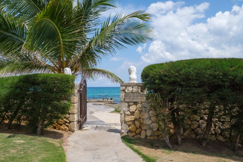 Seven Seas on the Beach photo 14