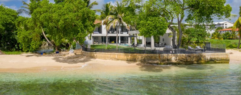 Villa Onyx photo 1
